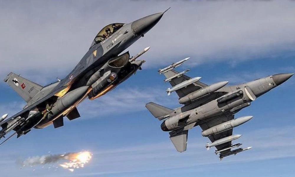 Παραμονή 25ης Μαρτίου: Οργιάζουν οι Τούρκοι πάνω από το Αιγαίο